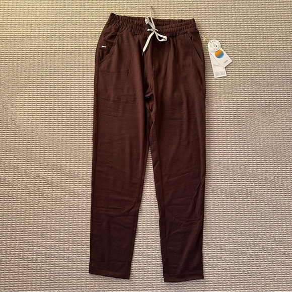 Vuori Other - NWT Vuori Ponto Performance Pants Men’s Medium M Oxblood Heather Color